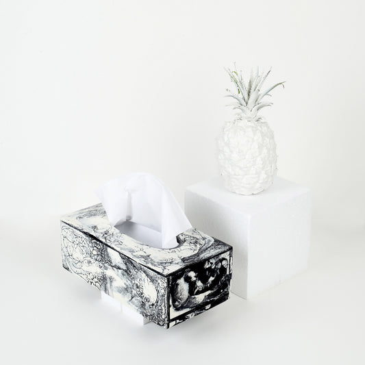 Black & White Resin Tissue Box