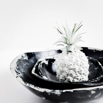 Black & White Resin Bowl - Medium