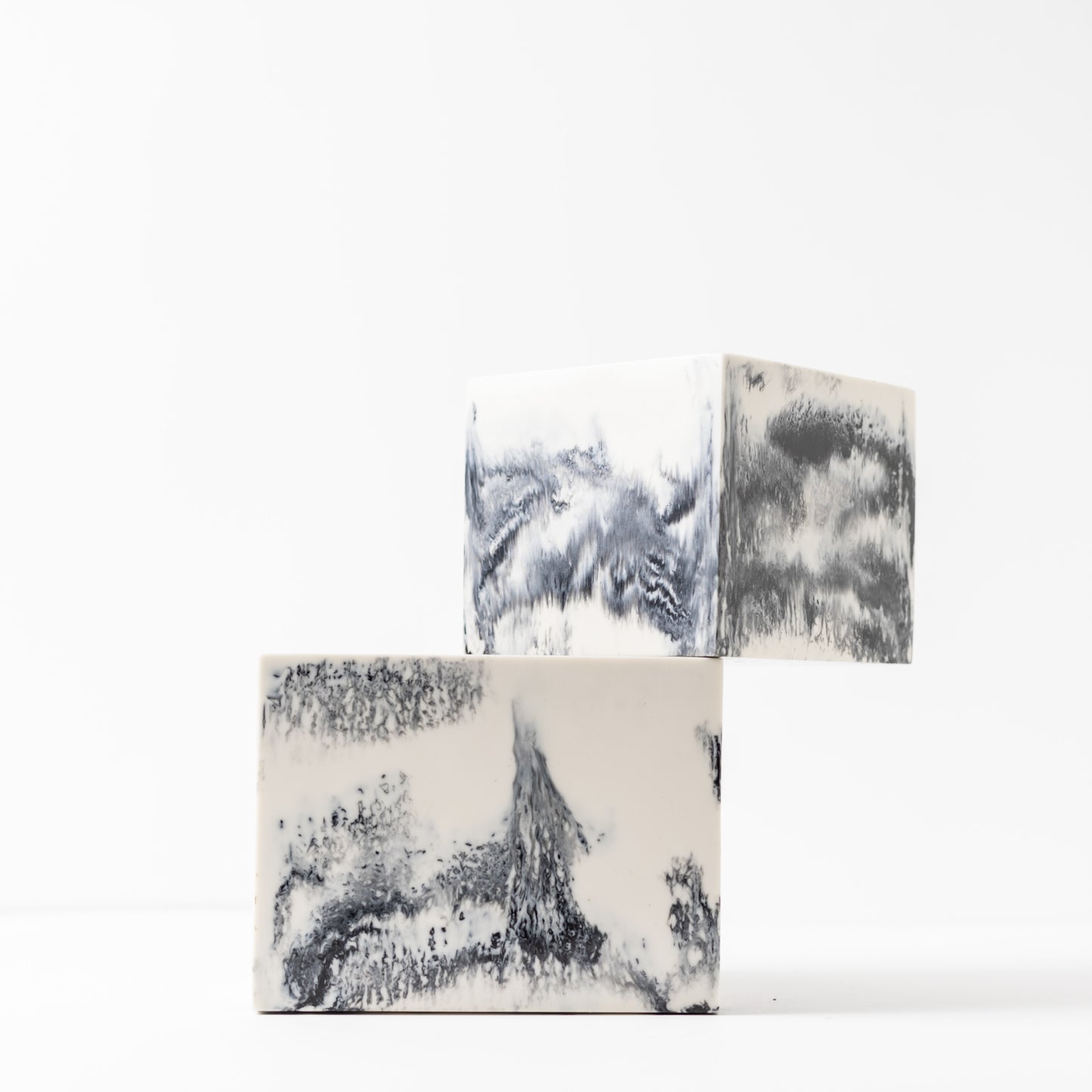 Square Plant Vase in Grey Resin - Small