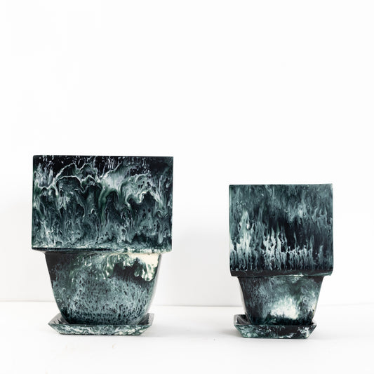 Plant Pot in Green Resin - Small