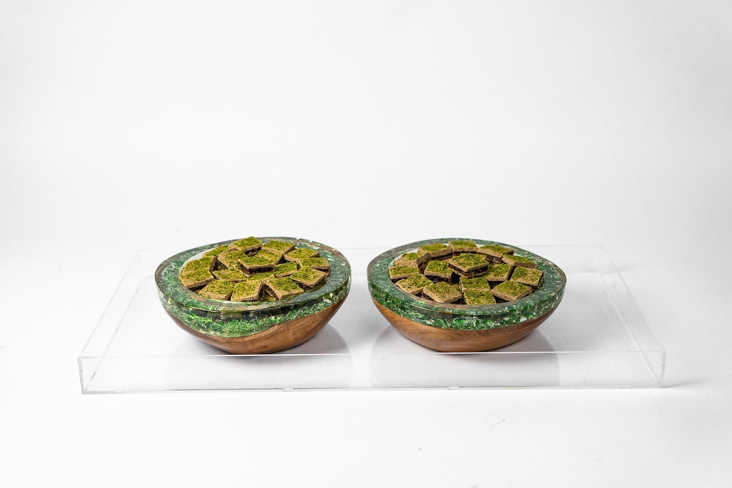 Neqsa - Resin x Wood Bowls