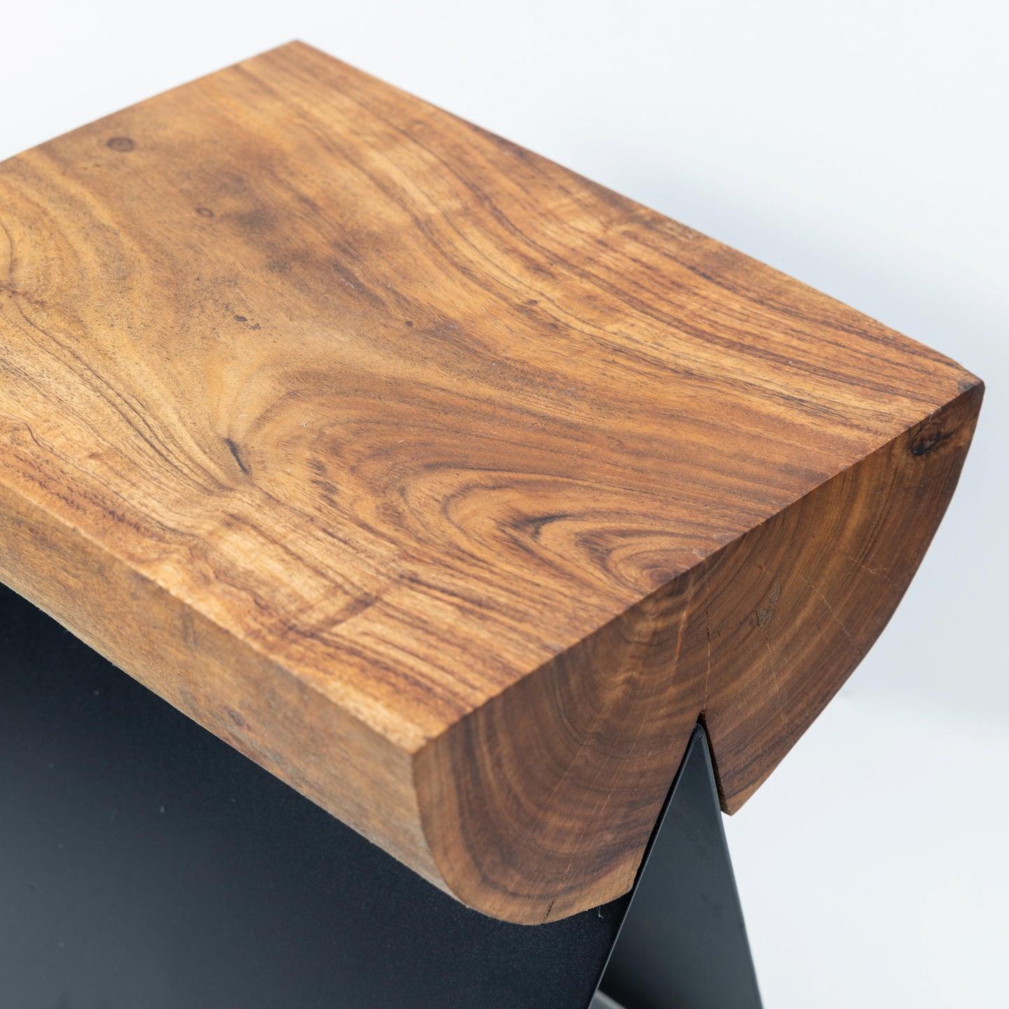 Metal x Wood Side Table