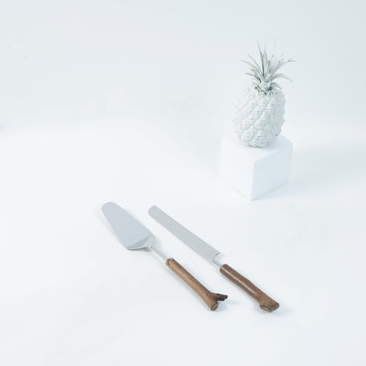 Set of 2 Stainless Steel x Wood Cake Slicers