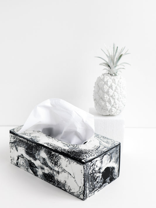 Black & White Resin Tissue Box
