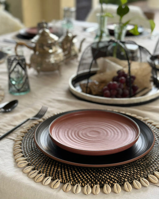 Set of 2 Rattan Placemats - Black & White