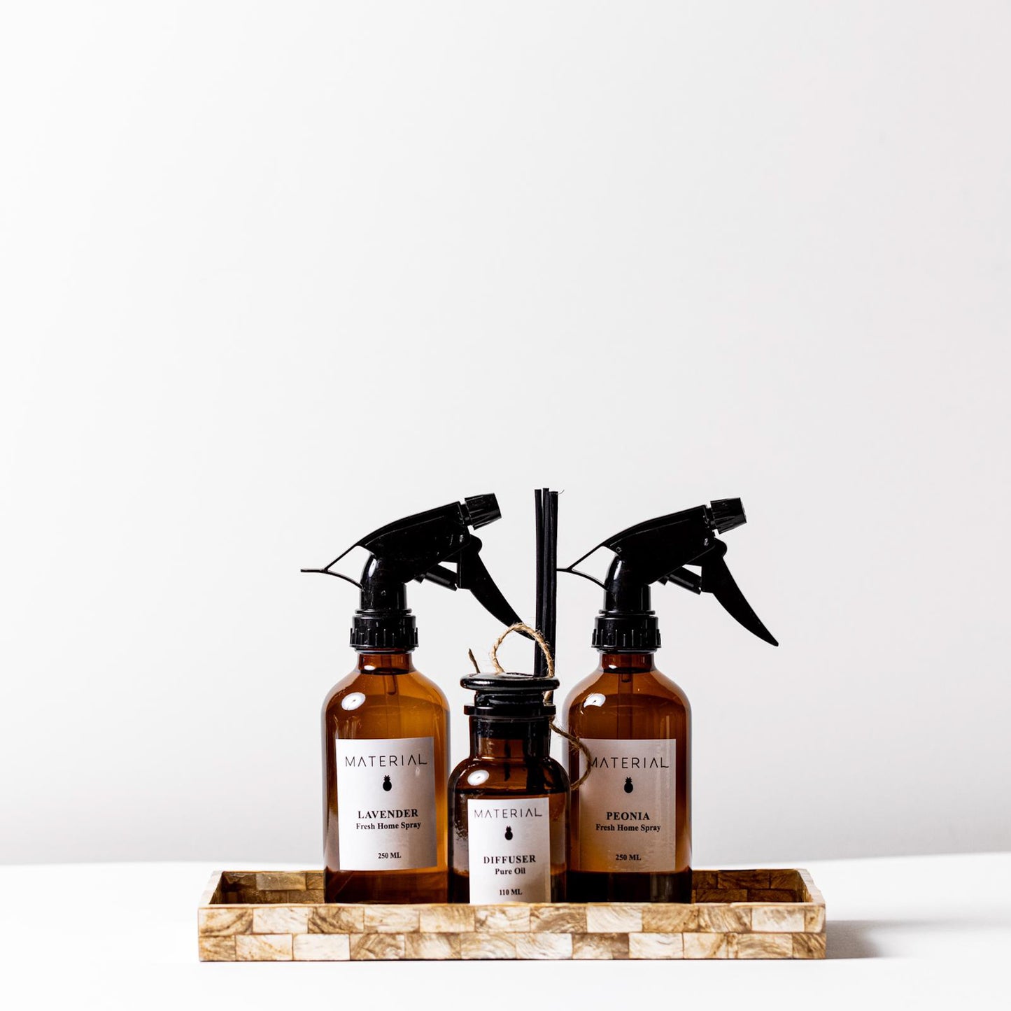 Home Spray and Diffuser Set in Gold